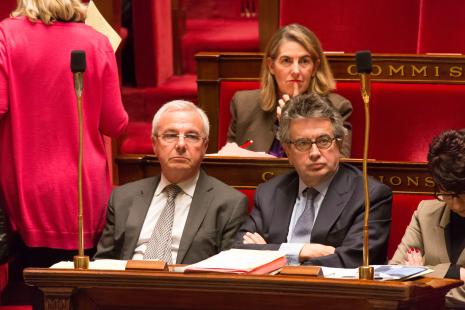 Alain Claeys et Jean Leonetti à l’Assemblée nationale le 11 mars 2015.